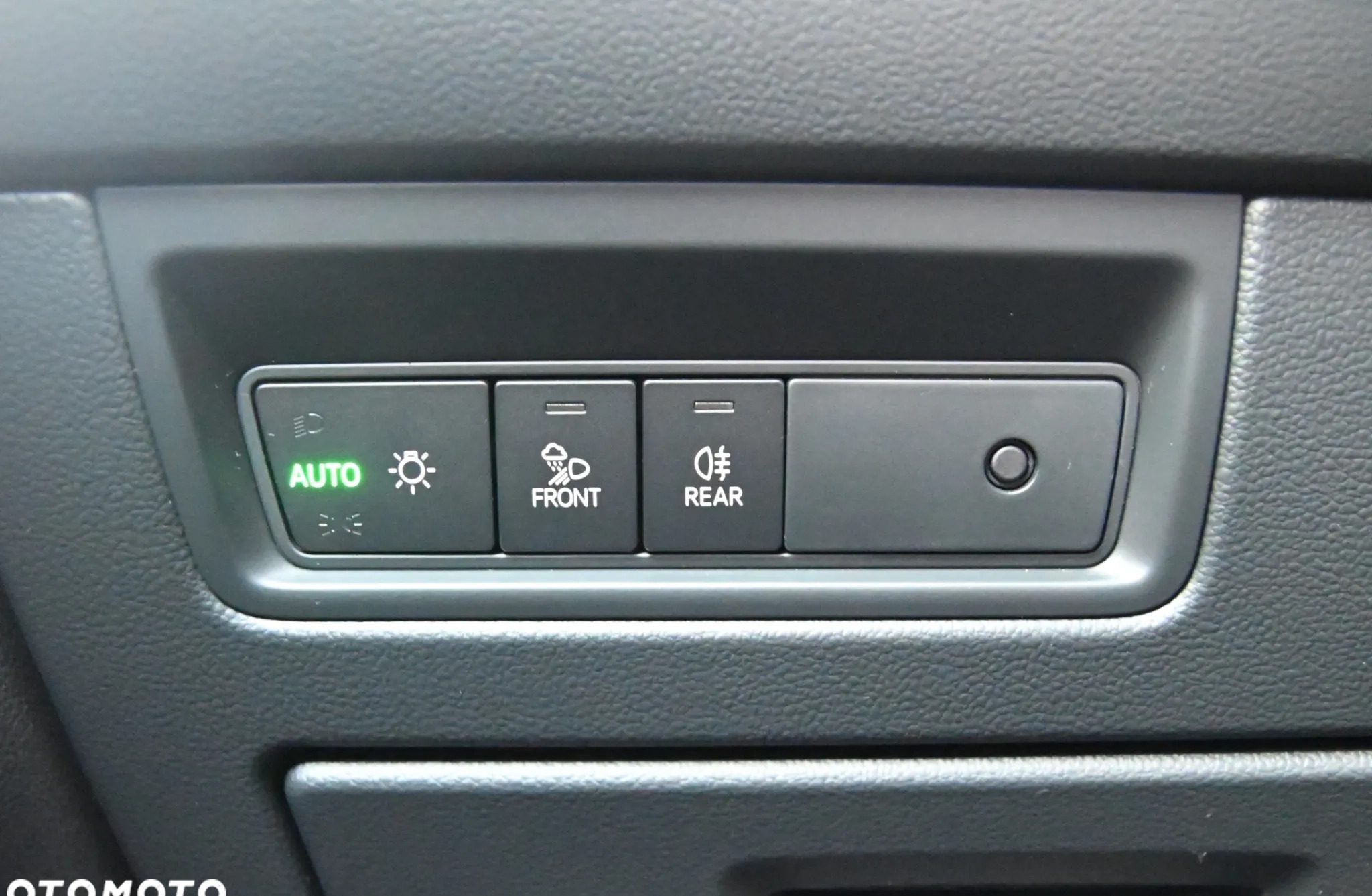 Volkswagen Touareg cena 279900 przebieg: 109252, rok produkcji 2019 z Siechnice małe 667